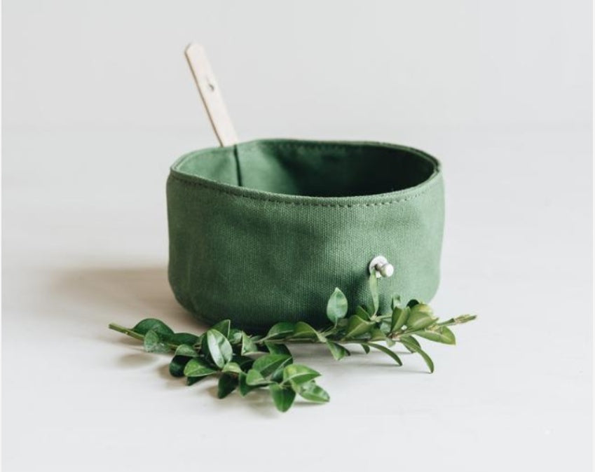Foldable Canvas Feeding and Water Bowl for Pets Portable