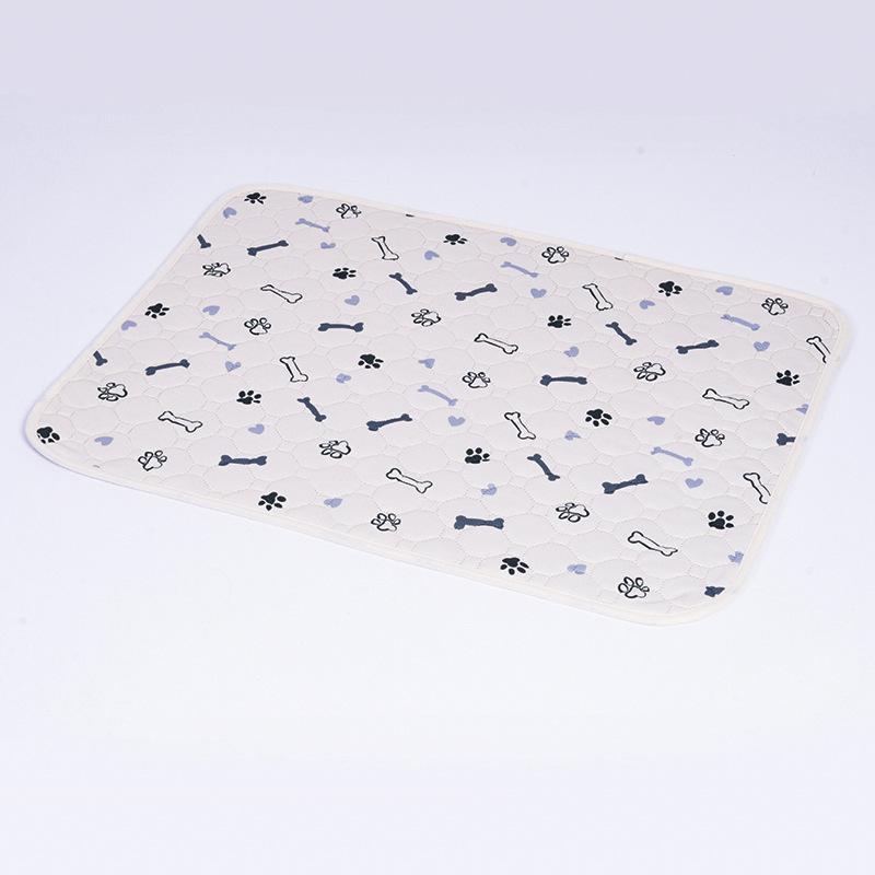 Breathable Absorbent Pet Training Pads Machine Washable Non Slip Use Mats