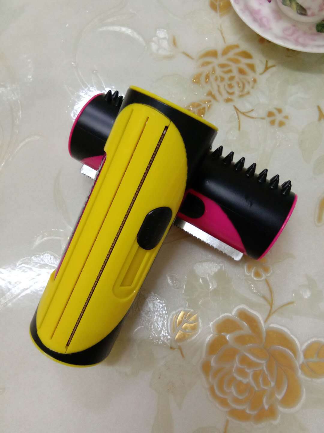 Pet Grooming Brush And Comb Cleaning Tool For Pet Care