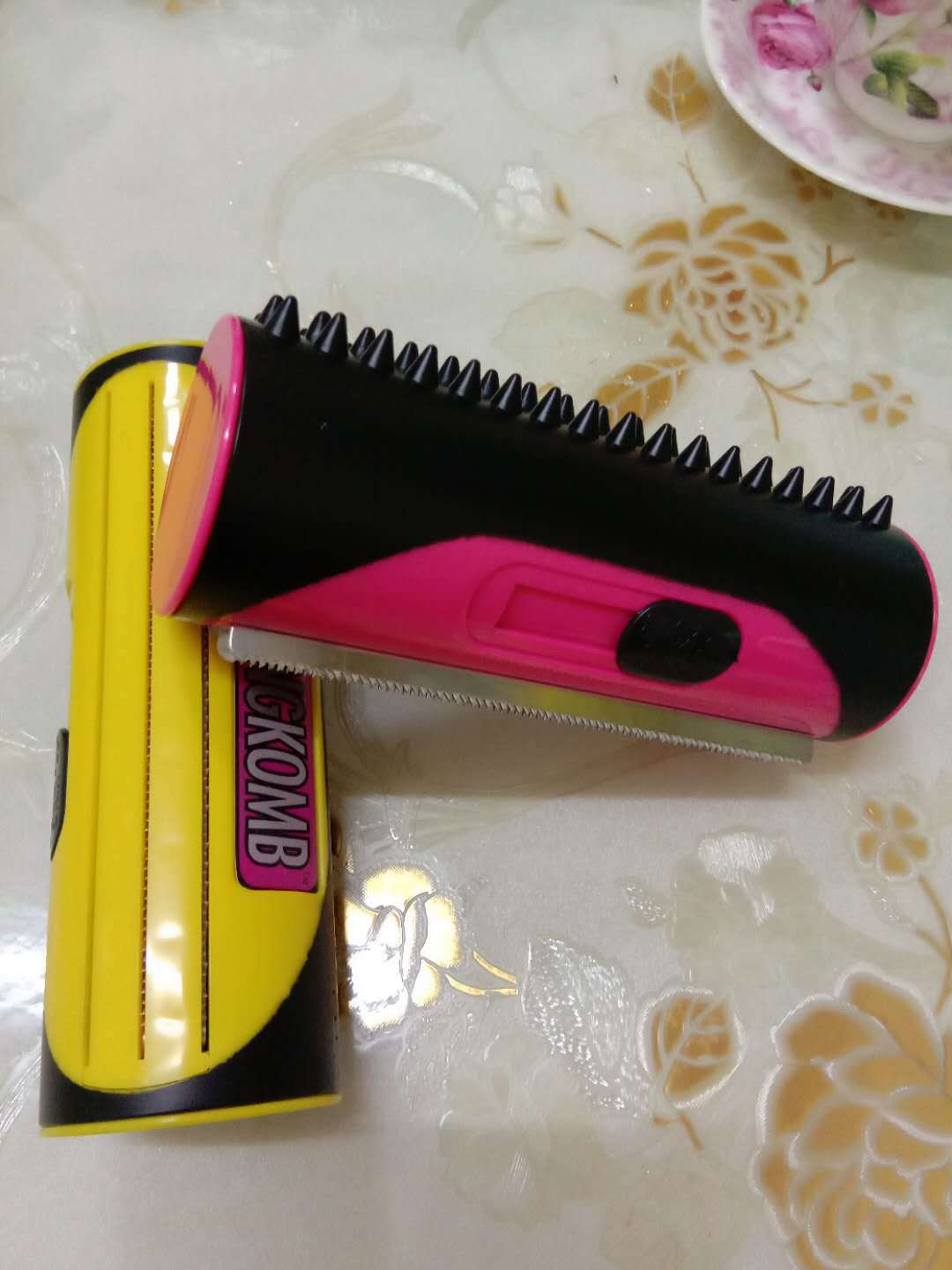Pet Grooming Brush And Comb Cleaning Tool For Pet Care