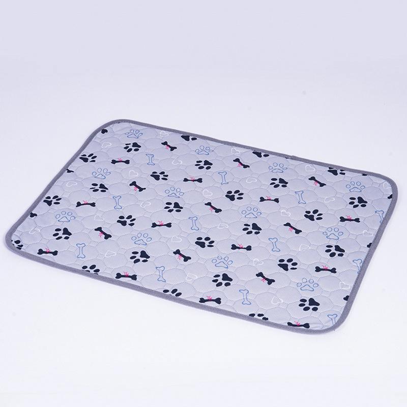 Breathable Absorbent Pet Training Pads Machine Washable Non Slip Use Mats